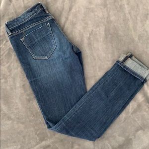 Low rise skinny jeans